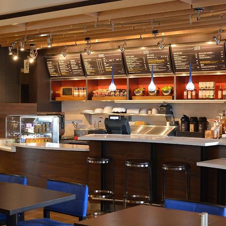 Courtyard By Marriott Youngstown Canfield Экстерьер фото