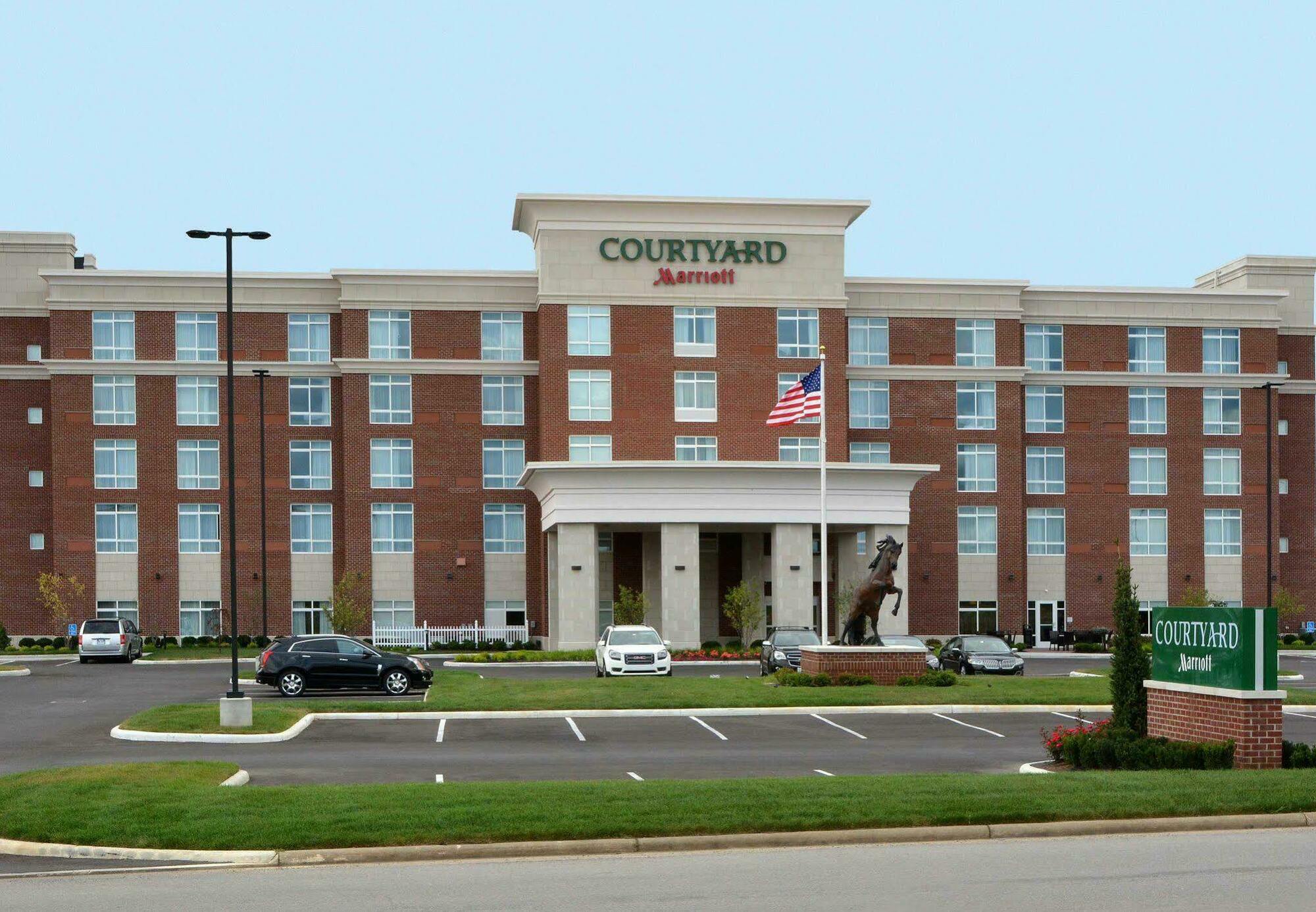 Courtyard By Marriott Youngstown Canfield Экстерьер фото